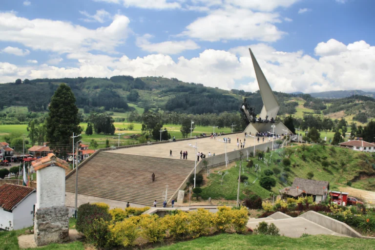 monumento_del_pantano_de_vargas_1_4x