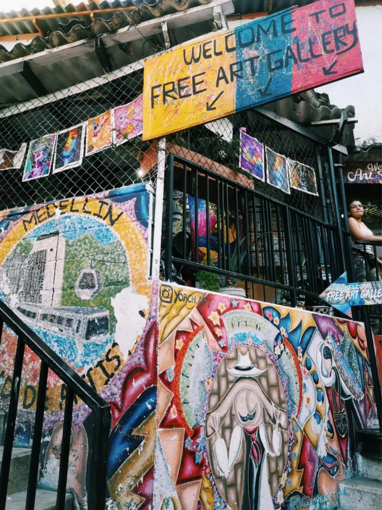 reiseuhu_t4sqerftls8_unsplash_4x